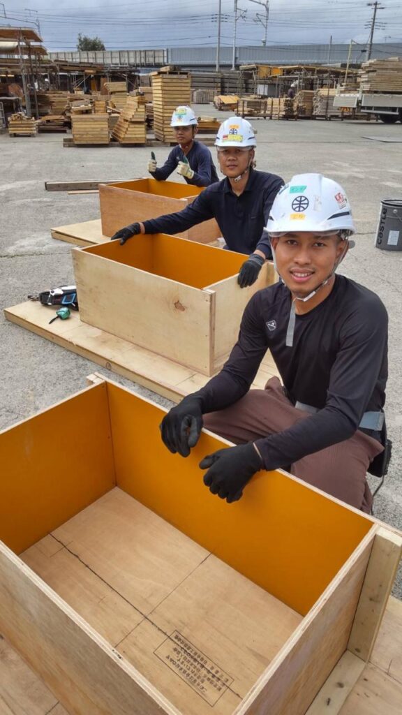 型枠施工分野：神奈川県に三名派遣 BIDANG FRAME WORKING PENEMPATAN KANAGAWA 3 ORANG